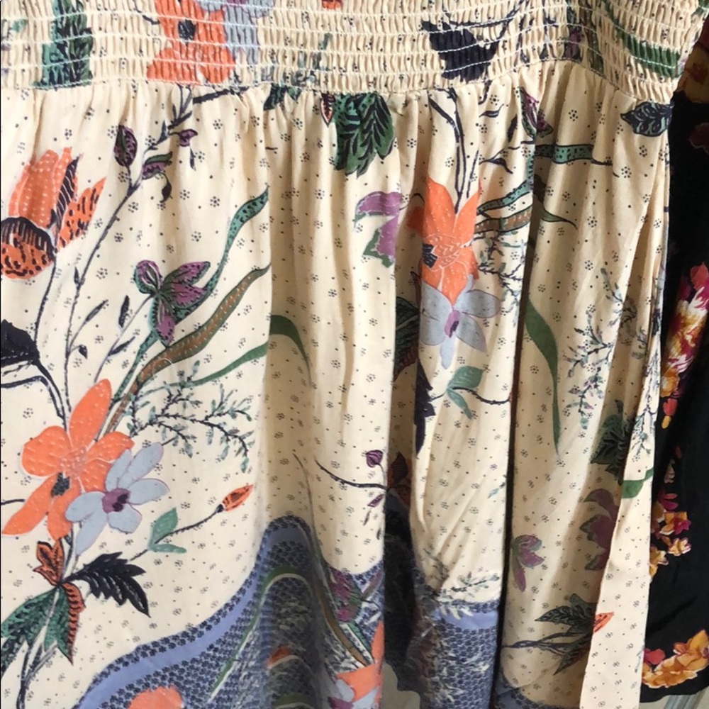 CREAM BOHO STYLE SMOCKED TOP DRESS - Picture 8 of 9